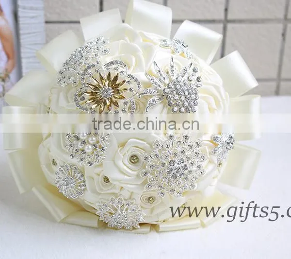 Graceful Wedding Bouquet Handmade Roses Bow Knot Wedding Flowers photo-3