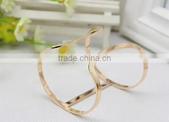 Pretty Irregularity Geometry Hollow Bangles,simple Design Gold Bangle for Women photo-4