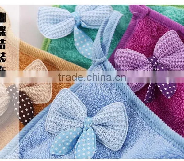 From China Textile Manufactory Large Supply Coral Velvet Fabric Cheap Colorful Custom Printed Hand Towels photo-5