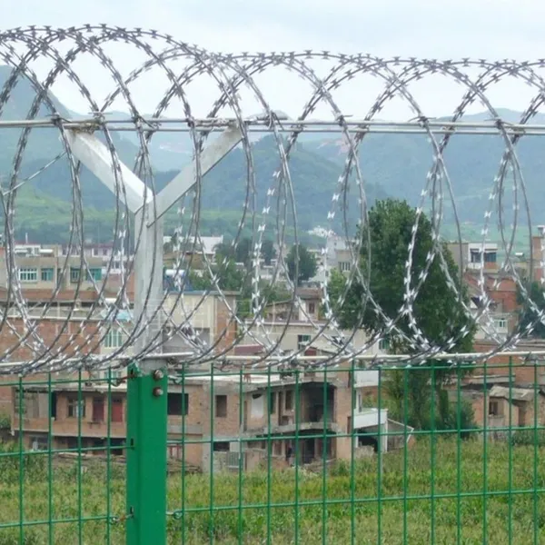 Stretched Ribbon Barbed Wire CoilsbRazor Barbed Wire for Farm Fence