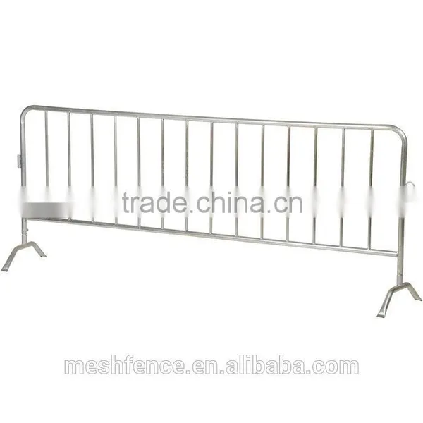 Fully Hot Dipped Galvanized Steel Tube Vertical for Large Areas Crowd Control Barriers photo-4