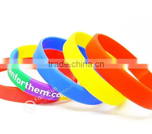 2015 Colorful Promotional Gifts Silicone Bracelet/silicone Wristband photo-2