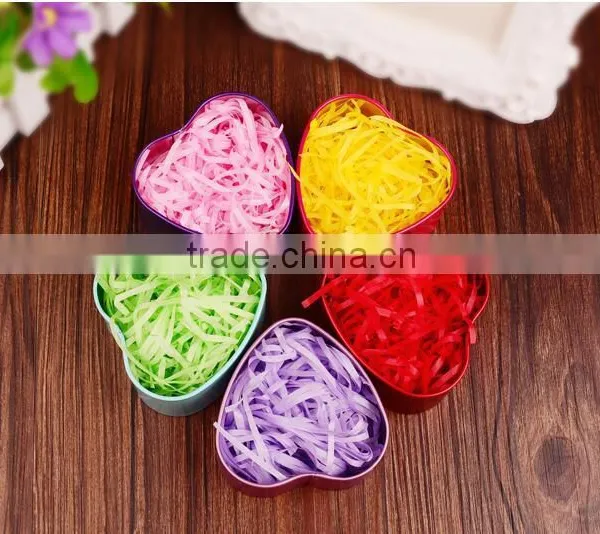 Paper raffia ribbon for decorating gift box