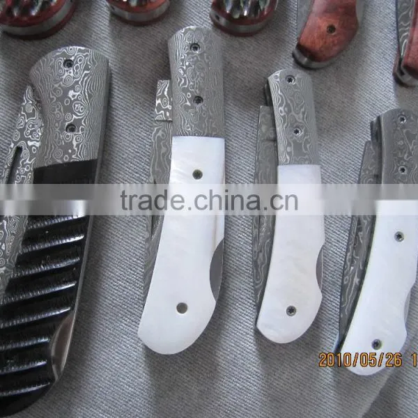 NEW in Stay in 2013 Quality Fashionable Small Size Handmade Damascus Folding Blade Knife photo-5