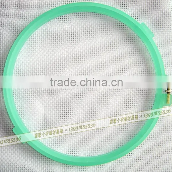 Embroidery Hoops of Different Size for DIY Craft Lace Embroidery photo-4