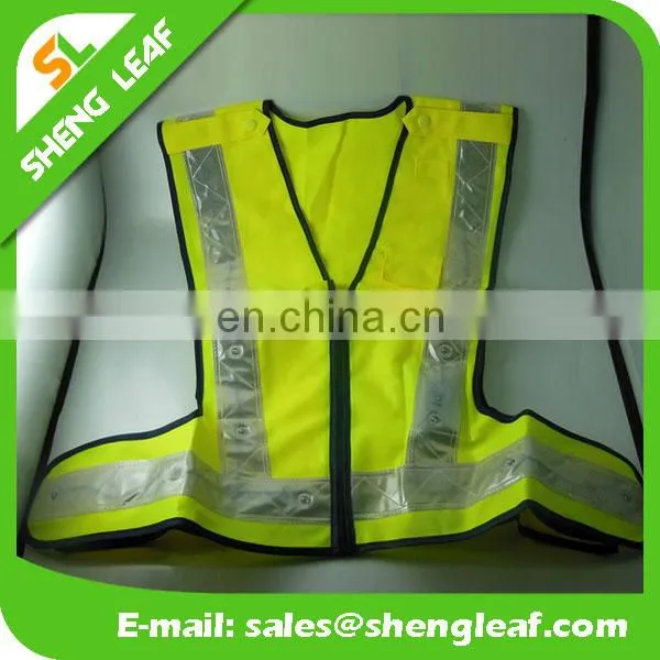 2017 Best Design of LED Reflective Running Vest. photo-3