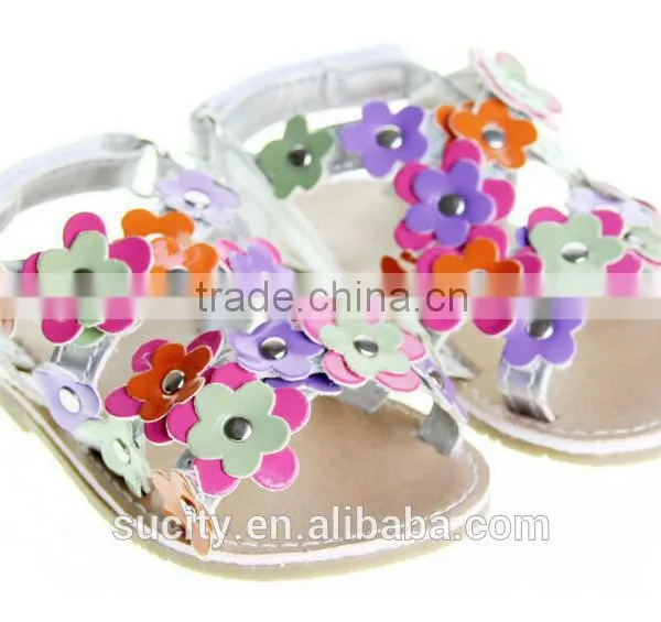 Wholesale Girls Sexy Stylish Flat Sandals With Flowers photo-3