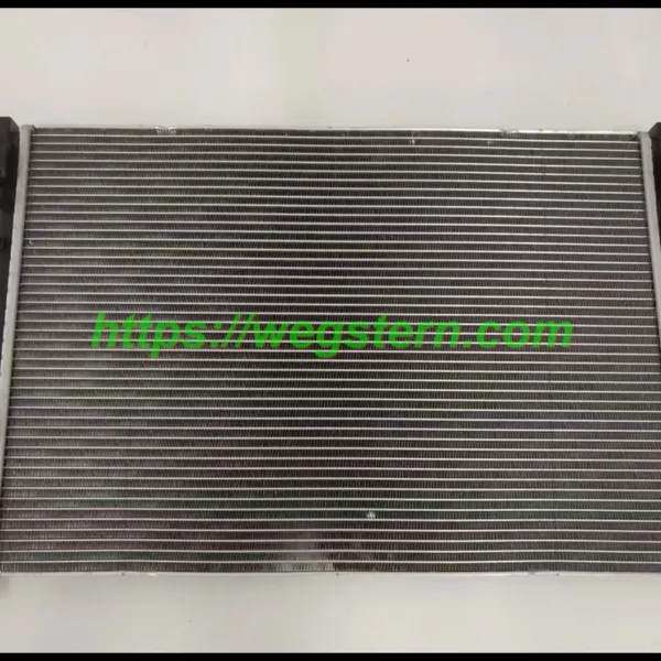 LR006714 LR000583 LR039623 Hot Selling Nice Quality Engine Radiator for Land Rover Freelander 2 L539 Evoque L538 Discovery Sport L550 2.2 TD4 4x4 2006-2019 photo-2