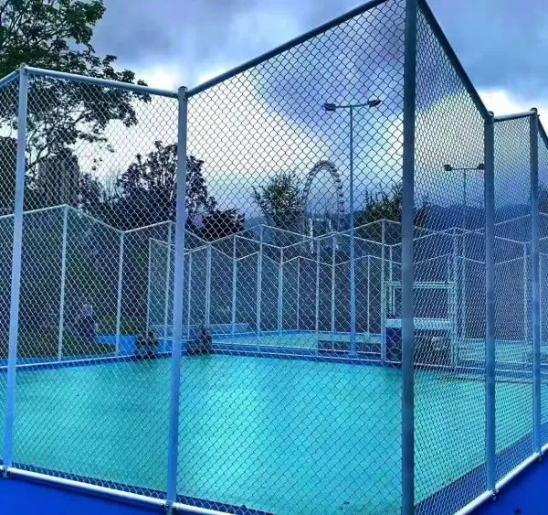Basketball Court Fence 4M Height, Galvanized Steel Chain Link Mesh for Outdoor Sports Field Perimeter