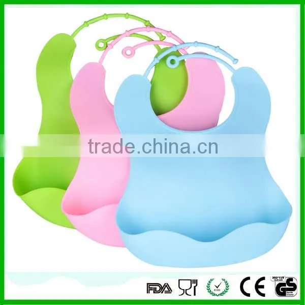 Amazon Hot Selling Washable Baby Bib in Silicone Material photo-3