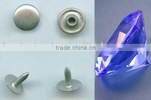 Metal jean rivet