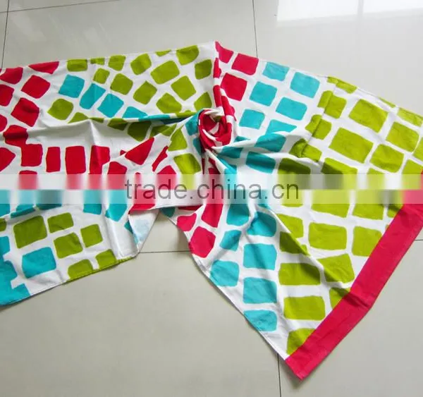 Pure Cotton Beautiful Color Seaside Plaid Beach Swimming Towel photo-3