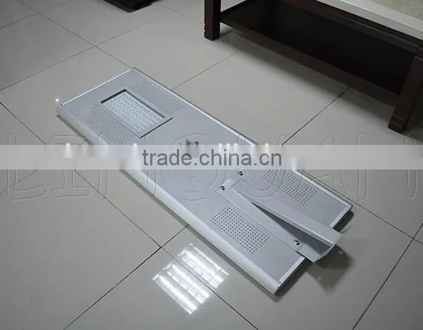 60W LED Solar Powered Outdoor Street Lighting photo-3