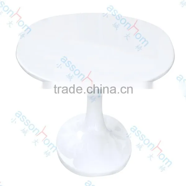 Oval Tulip Coffee Table photo-2
