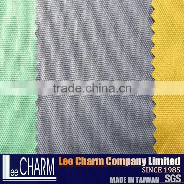 100% Recycled Polyeser Embossed Oxford Fabric W/P 1000mm photo-2