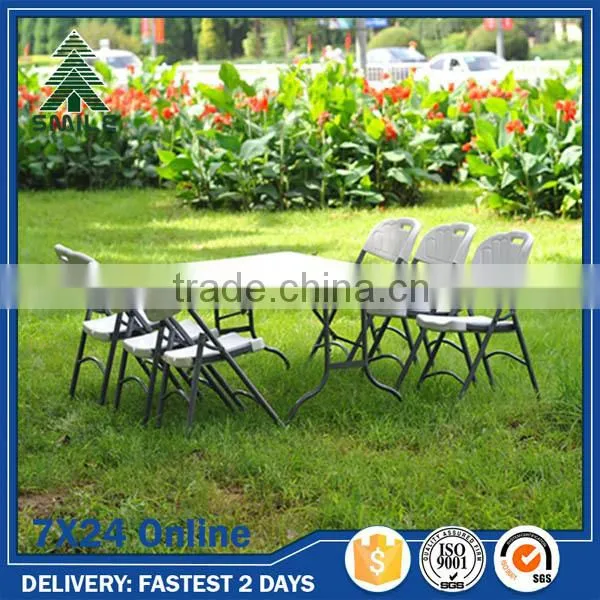 Plastic folding chairs for sale
