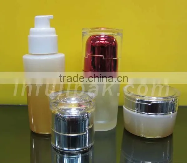 Cosmetic Glass Bottle
