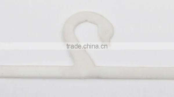 Plastic White Solid Hangers for Clothes