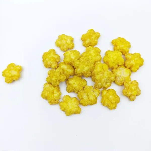 Charming Sakura Shape Fried Rice Crackers Sweet Corn Flavor Flower Pattern Snacks for Wholesale Distributors photo-3