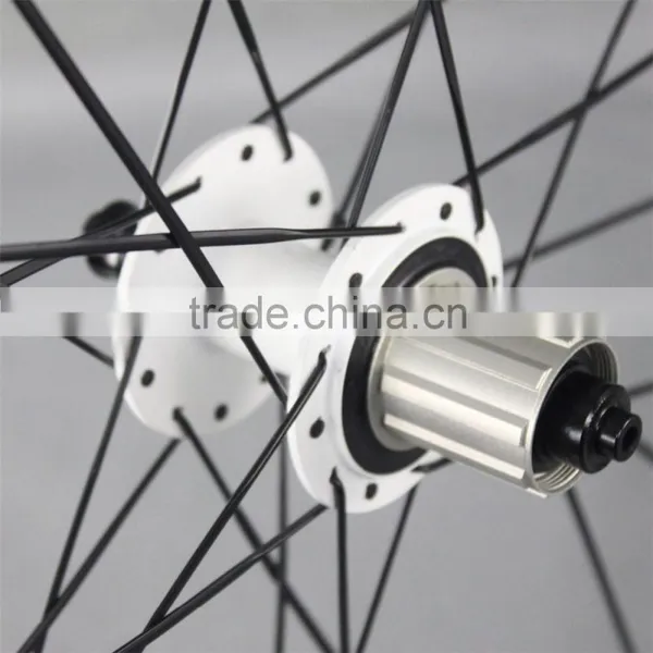 Carbon Clincher 38mm Wheel Road Bike Wheelset Racing Rims photo-5