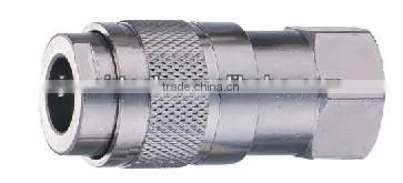 Positive locking mechanism pneumatic quick coupler