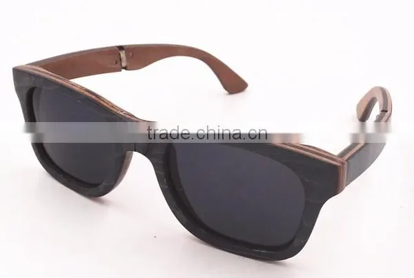 Foldable Wood Sunglasses photo-2