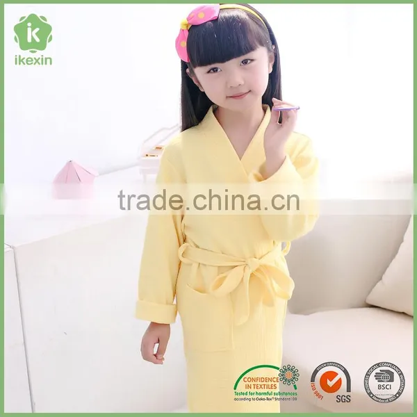 Chunky Fabric Anti-Pilling Coral Fleece Girl Bath Robe photo-2