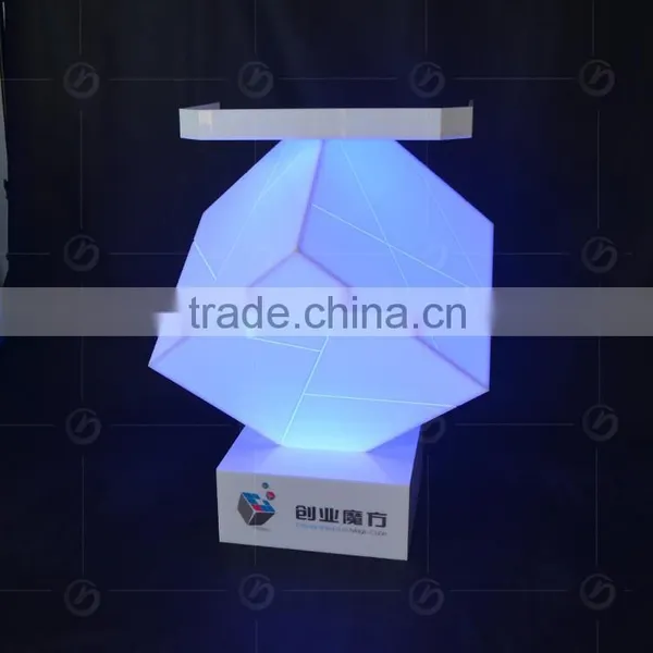 Customized Rubik Cube Shape Clear Acrylic Speech Lectern for Business Supplier's Choice photo-6