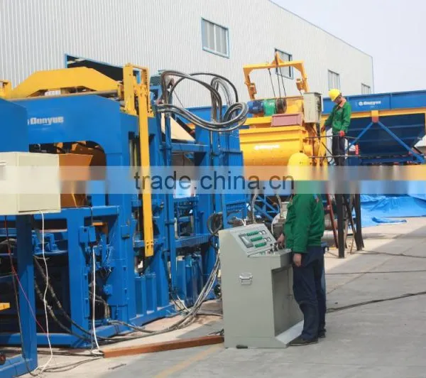Automatic Hydraulic Concrete Block Machine for Sale photo-3