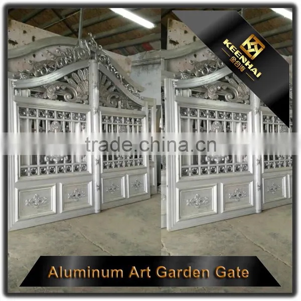 Customized Powder Coated Classic Decorative Cast Aluminum Garden Gate photo-3