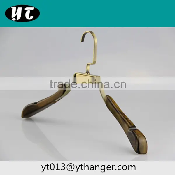 CY-225 Special Gold Metal Calendar Hanger Metal Clothes Hanger of Clothes photo-2