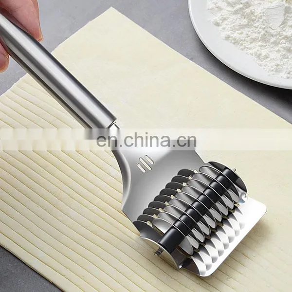 High Grade Stainless Steel Noodle Lattice Roller Pasta Cutter Wheel Pasta Spaghetti Maker Noodle Dough Cutter photo-4