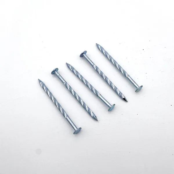 Spiral Shank Nails for Enhanced Bonding in Plywood Assembly photo-5