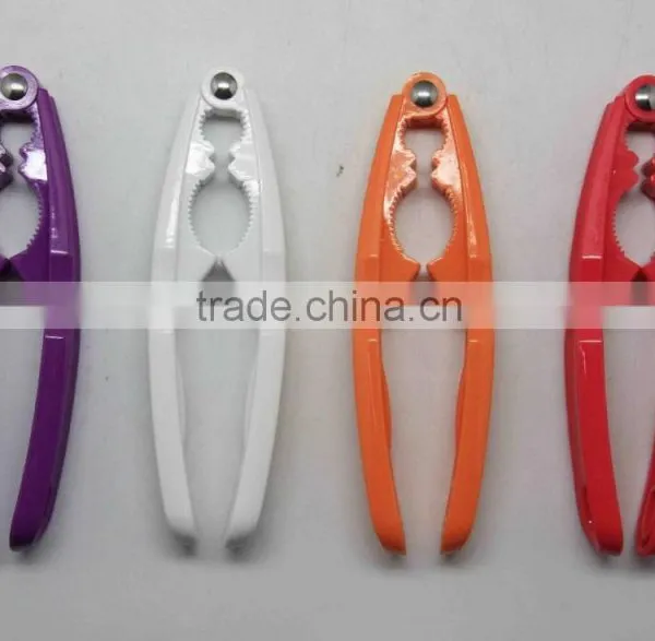 DURABLE COLORFUL PLASTIC PS NUT CRACKER FOR SUPERMARKET photo-2