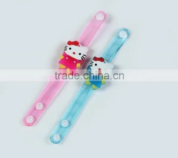 Hello Kitty Cat Cartoon Lovely Girl Customised Flashing Colorful Nights LED Necklace photo-5