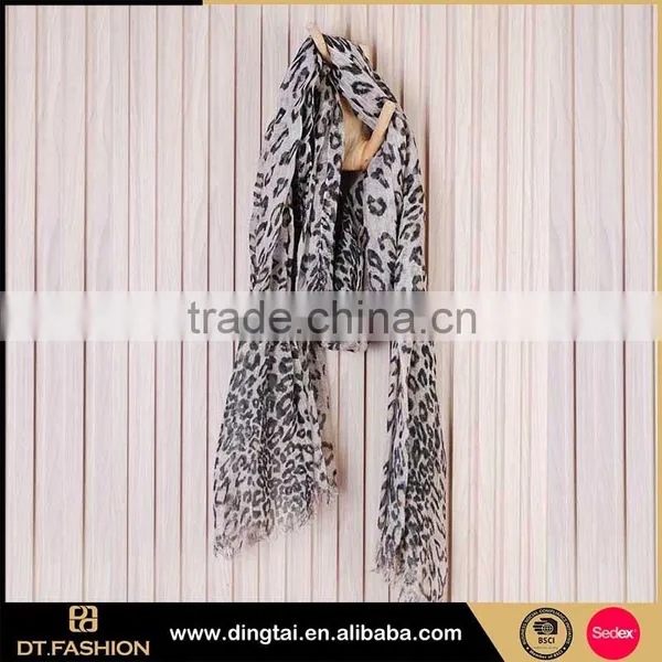 High Quality Fashion Keffiyeh Arab Silk Scarf