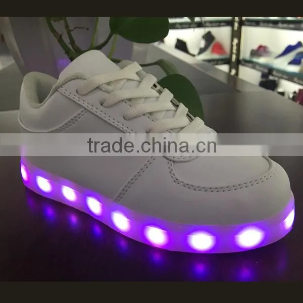 New Design Bluebooth Control Luminous LED Light Shoes for Dancing photo-5