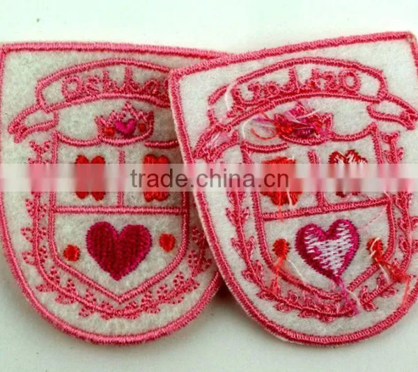 Customized Woven Patch/High Quality Custom Embroidered Badges photo-2