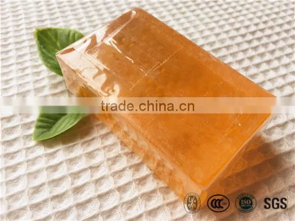Daily Moisturizing and Whitening Soap With Honey Essence photo-4