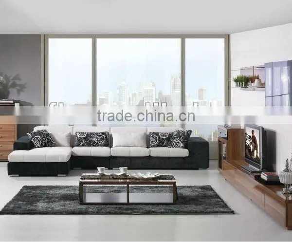 Solid wood frame fabric sofa