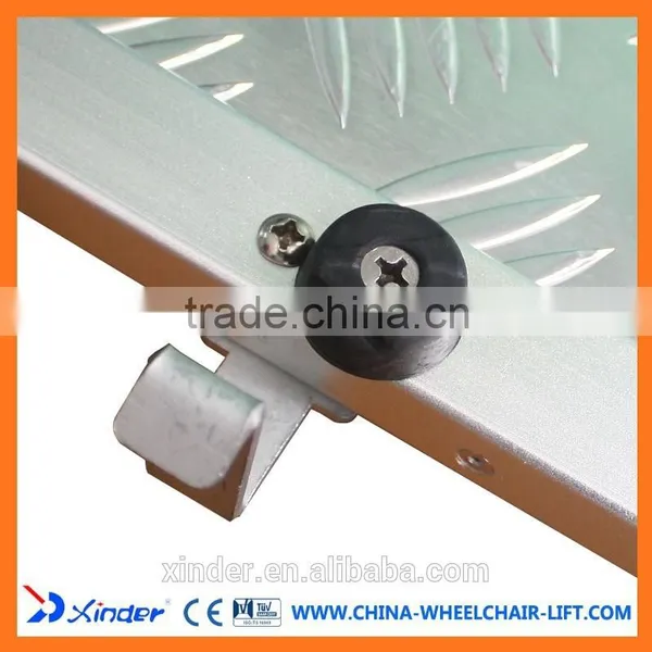 BMWR-3 Anti-skip Manual Folding Wheelchair Ramp for Van photo-4