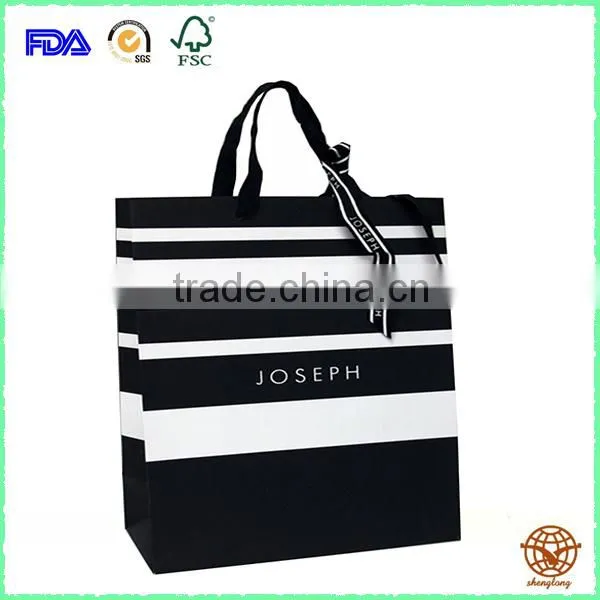 Famous Brand Paper Bag Paper Gift Bag photo-2