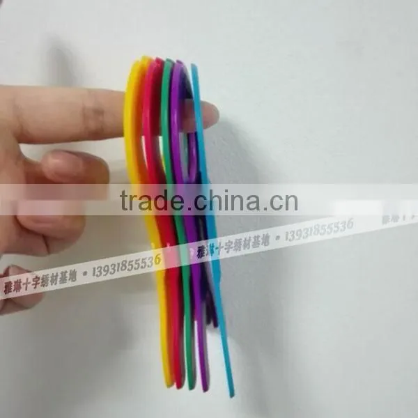 Winding Thread Board Cross Stitch Material Hand Knitting Yarn Bobbin Plastic Threading Boards photo-2