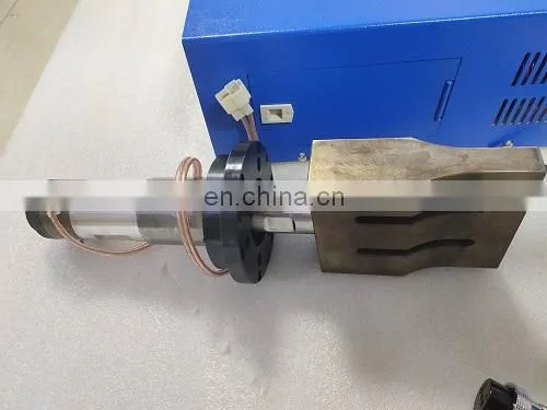 Made in China Hot Selling Prices 20kHz 2000W Ultrasonic Welding Machine for Nonwoven Mask Earloop Welding photo-3
