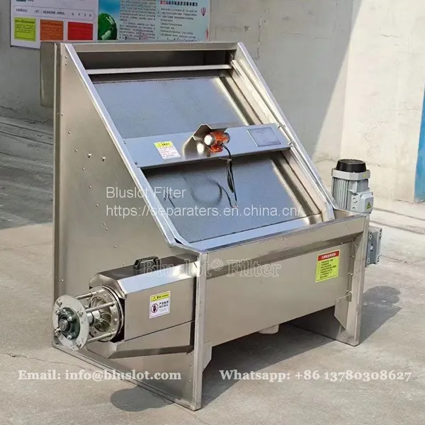 Bluslot Manure Dewatering Screw Press For Chicken Manure photo-3