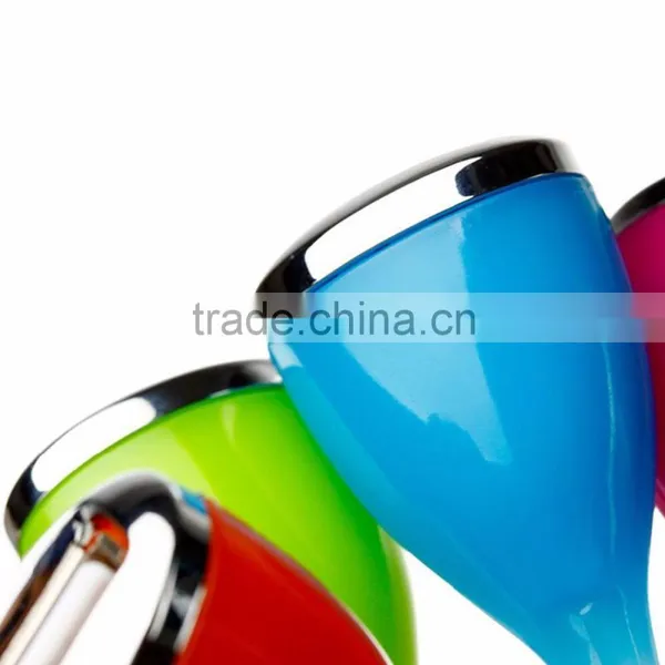 Fancy Design Colorful Vase Shape 4 Ports USB Hub Charger photo-4