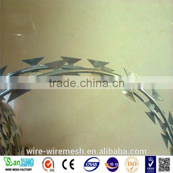 Galvanized BTO-22 Razor Barbed Wire Mesh Fence photo-5