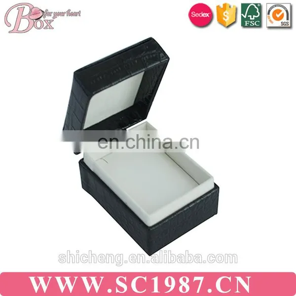 Custom Leather Jewelry Ring Box With Velvet Insert photo-2