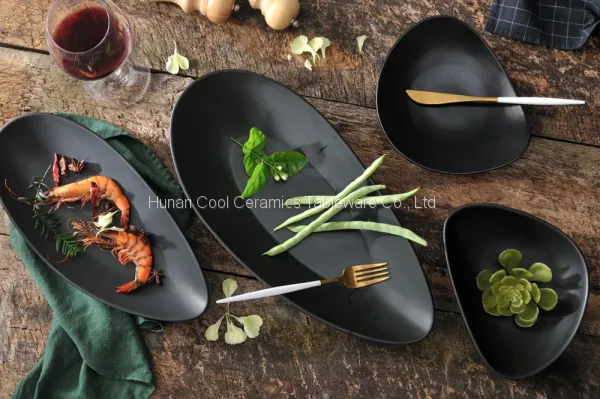 Wholesale Black Porcelain Triangle Shallow Ceramic Bowl photo-3