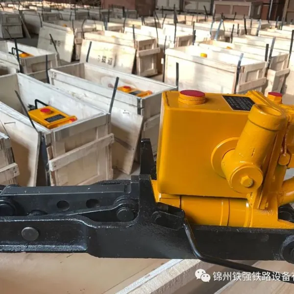 Hydraulic Railway Track Jack for Rail Lifting and Lining photo-3